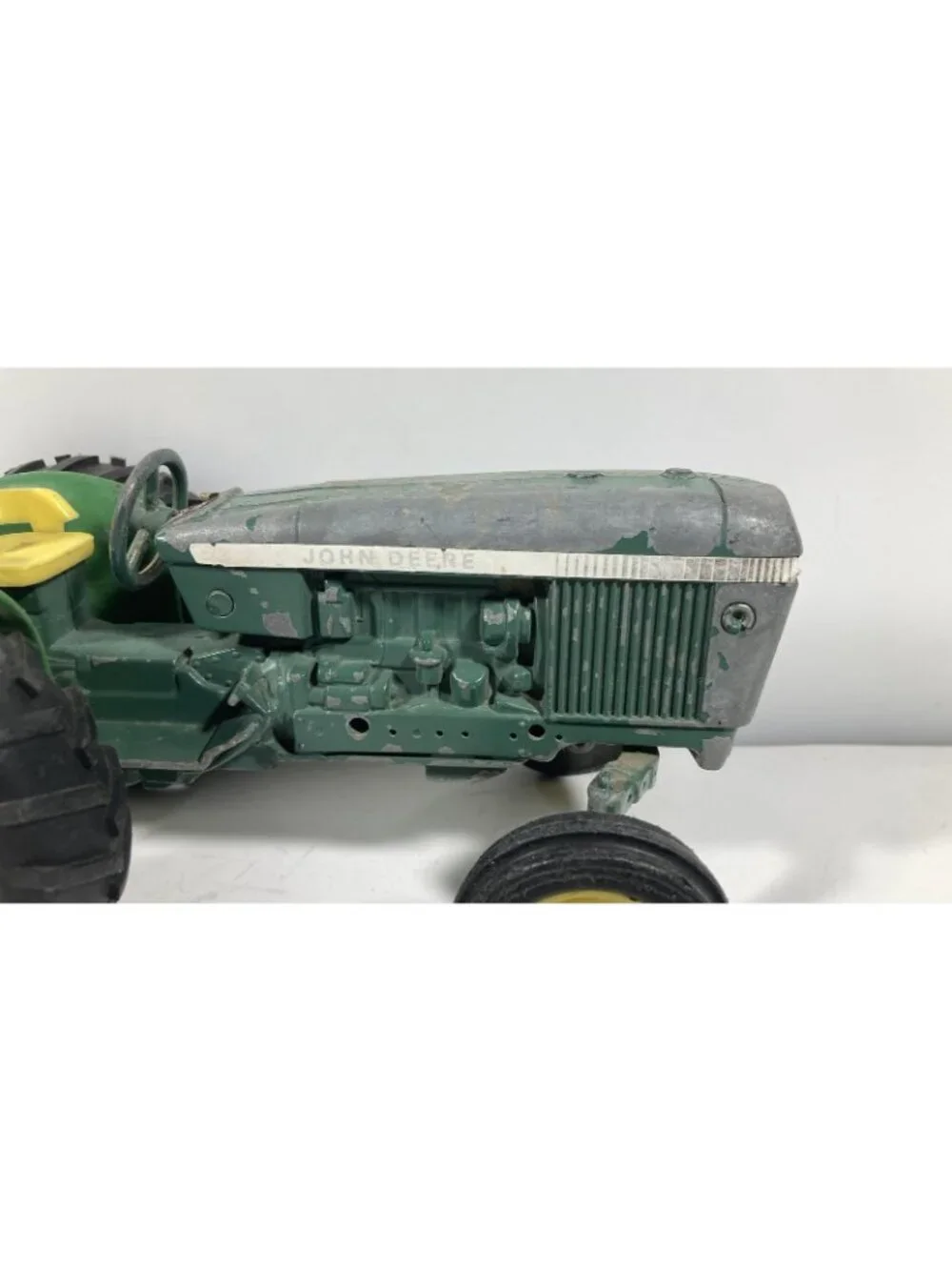 Ertl John Deere Utility Tractor #584 Diecast Toy Farm Vehicle 1:16 Heavy Wear